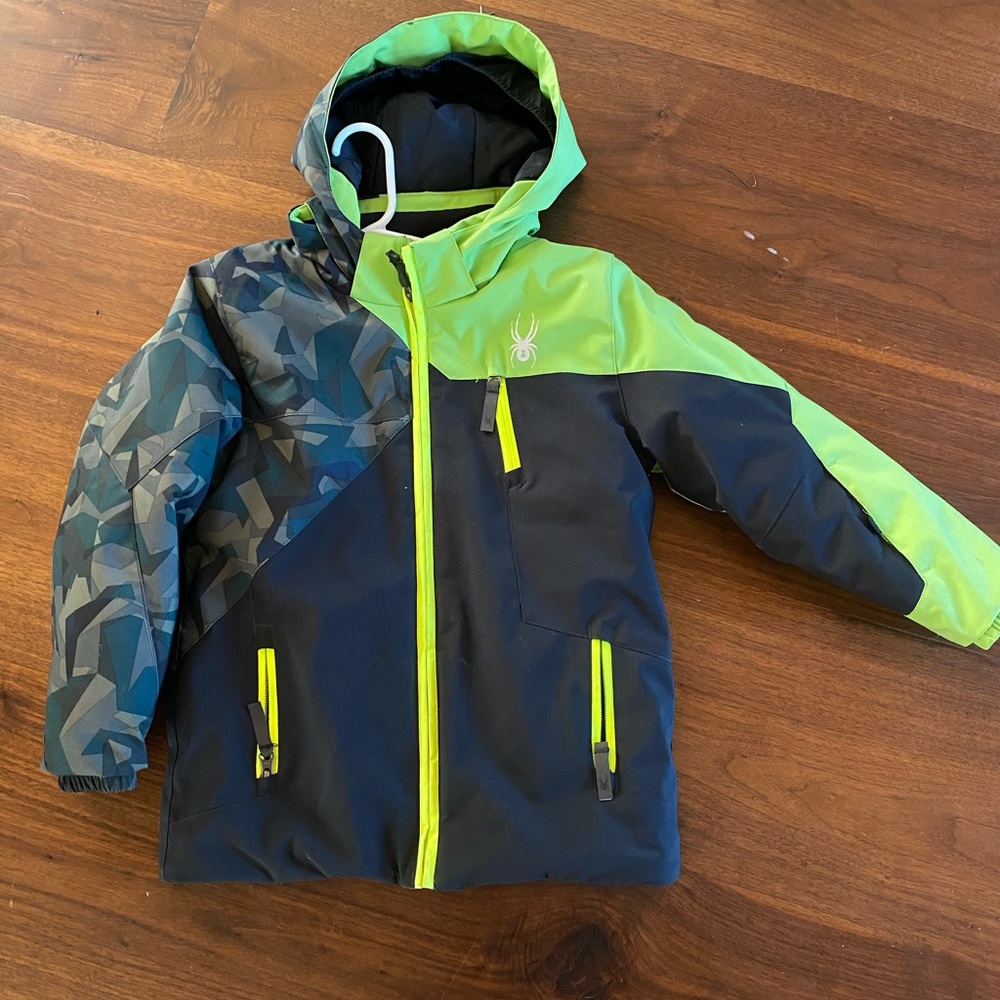 Spyder BOYS ski jacket only used once in excellent condition
